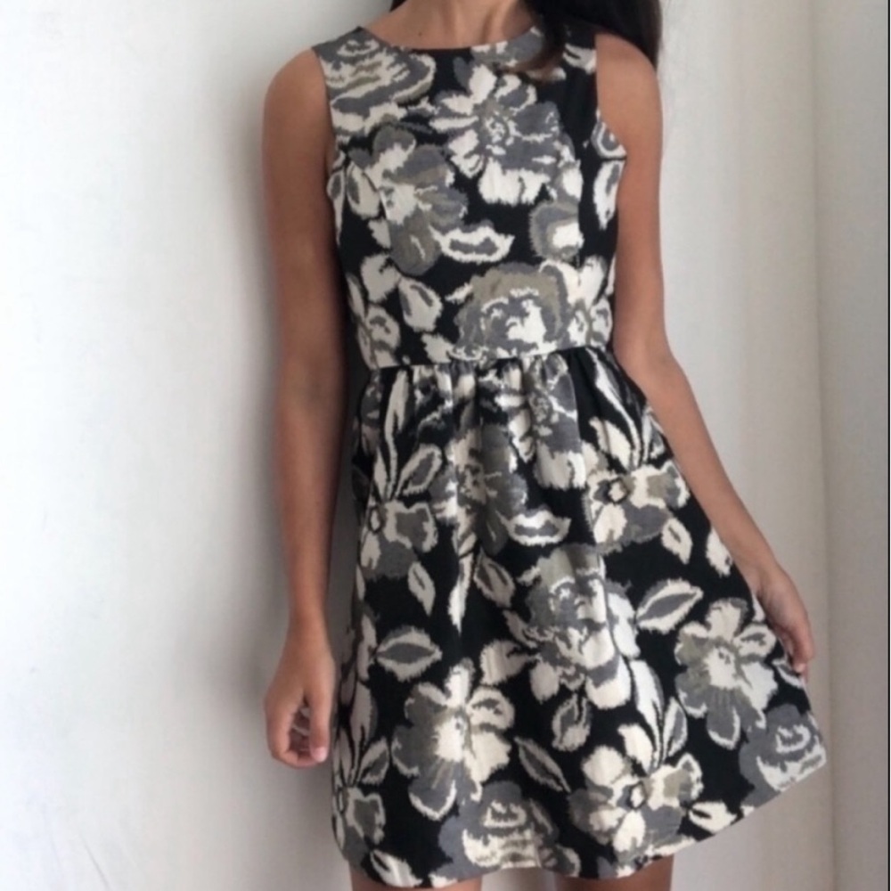 ANTHROPOLOGIE TABITHA Black Gold Floral A-Line Dress Lined w/ Pockets Sz 6 - Picture 1 of 16